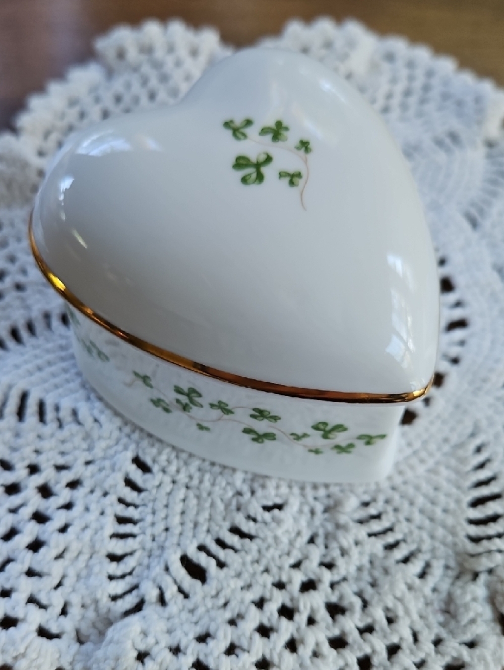 Royal Tara Bone China Heart Shaped Trinket Box - Picture 7 of 10